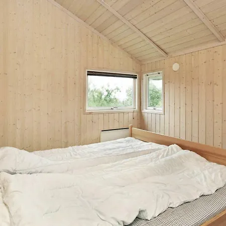 Dom wakacyjny Two-bedroom Holiday In 3 Bogø By